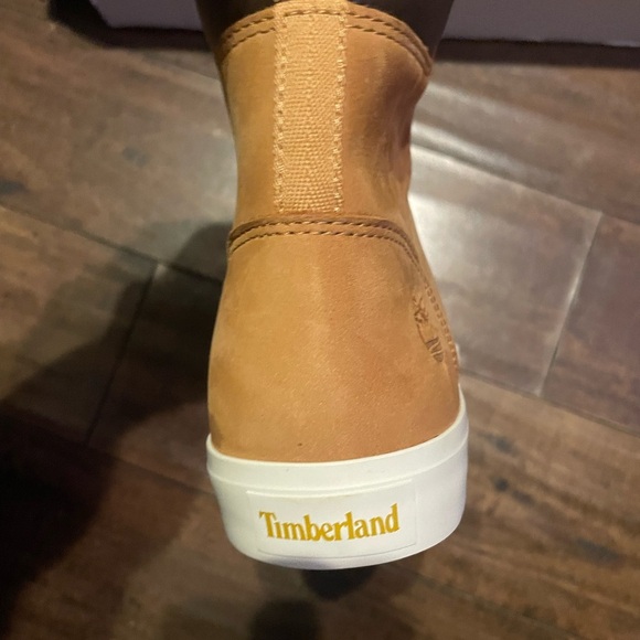 Timberland SKYLA BAY
6 IN BOOT
WHEAT NUBUCK - Picture 3 of 4